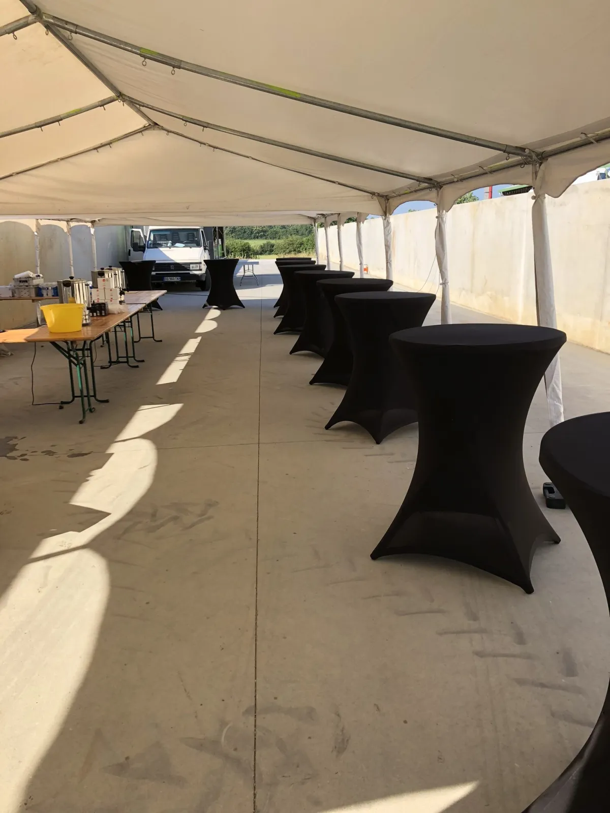 Mange-debout + housse lycra noire — photo 2